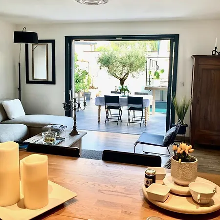 La Maison Blanche 5*, Piscine & Vue Cite Medievale 别墅