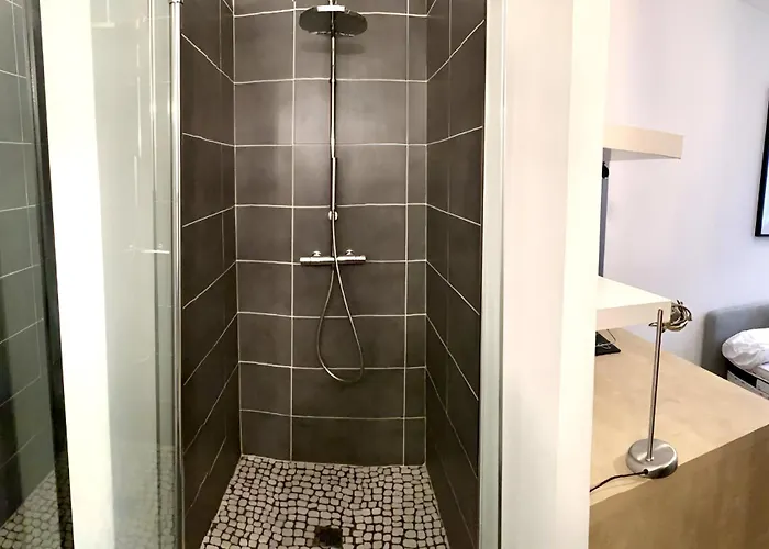 La Maison Blanche 5*, Piscine & Vue Cite Medievale